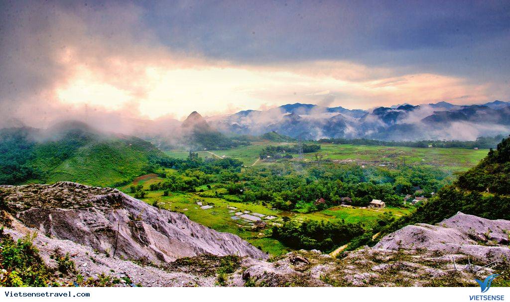 Danh lam thắng cảnh ở Tây Bắc đẹp - Ảnh 3 Danh lam thắng cảnh ở Tây Bắc đẹp - Ảnh 3